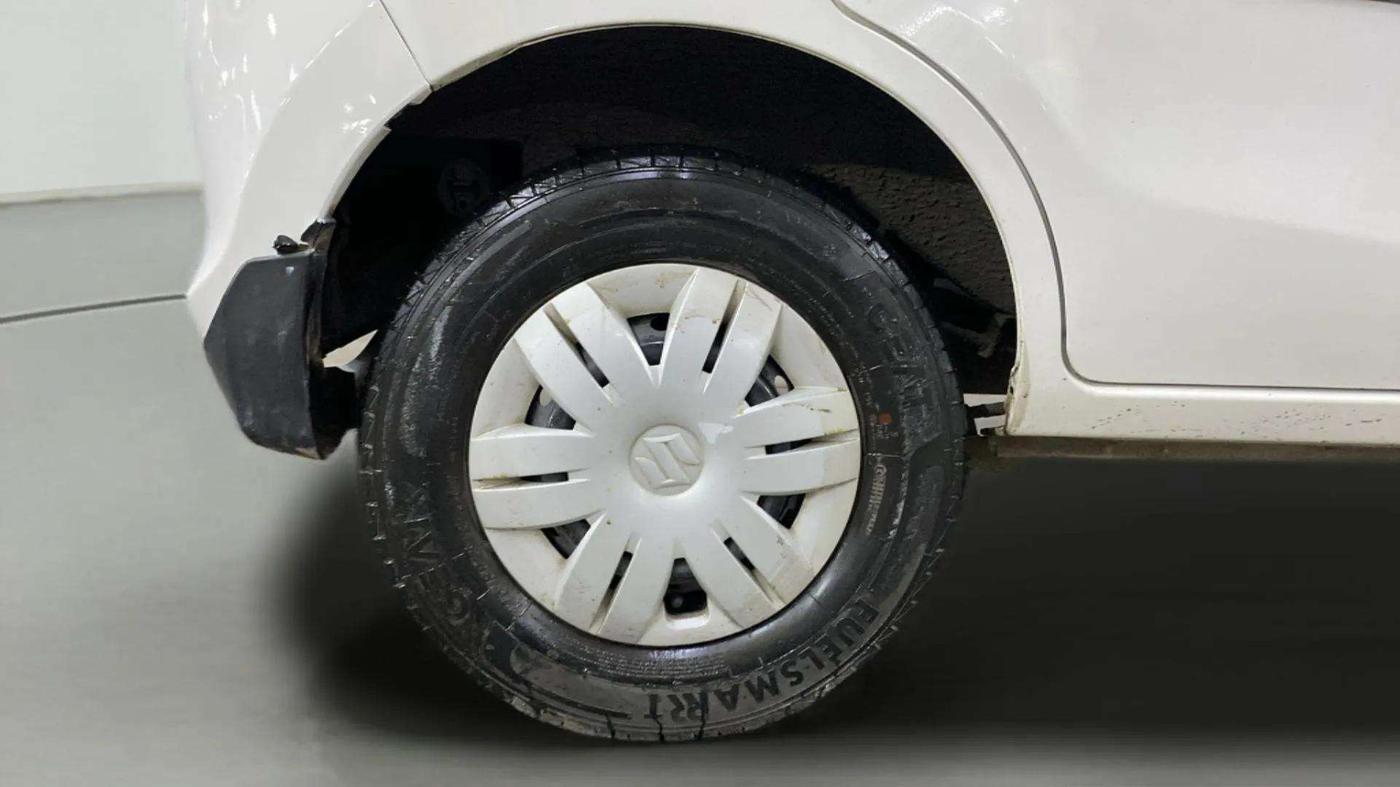 2021 Maruti Alto VXI PLUS, Petrol, Manual, 17,912 km, Right Rear Wheel