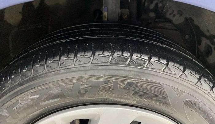 2018 Maruti Baleno DELTA PETROL 1.2, CNG, Manual, 80,971 km, Right Front Tyre Tread