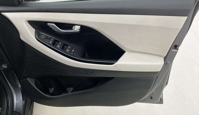 2020 Hyundai Creta S 1.5 PETROL, Petrol, Manual, 73,618 km, Driver Side Door Panels Control