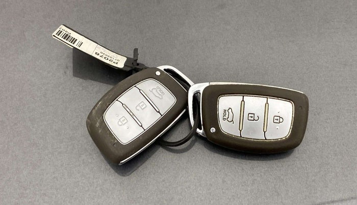 2020 Hyundai Creta S 1.5 PETROL, Petrol, Manual, 73,618 km, Key Close Up