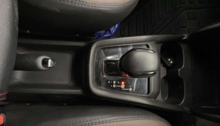 2024 Maruti Swift VXi (O) AMT, Petrol, Automatic, 12,079 km, Gear Lever