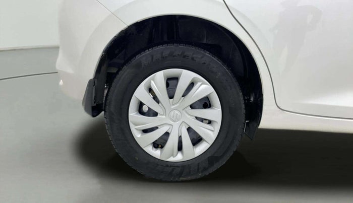2024 Maruti Swift VXi (O) AMT, Petrol, Automatic, 12,079 km, Right Rear Wheel