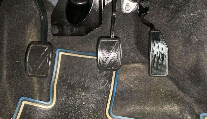 2022 Maruti New Wagon-R VXI 1.0, Petrol, Manual, 18,943 km, Pedals
