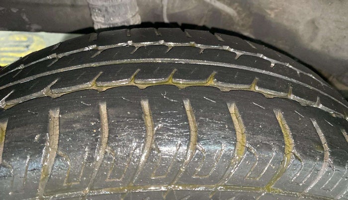 2015 Datsun Go T, Petrol, Manual, 50,579 km, Left Rear Tyre Tread