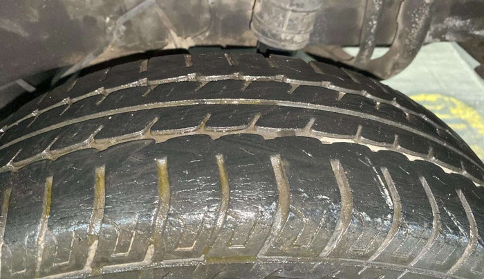 2015 Datsun Go T, Petrol, Manual, 50,579 km, Right Rear Tyre Tread