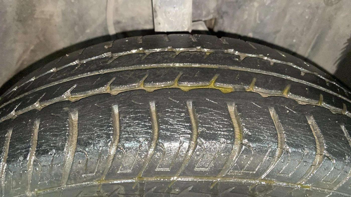 2015 Datsun Go T, Petrol, Manual, 50,579 km, Right Front Tyre Tread