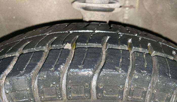2016 Maruti Alto 800 LXI, Petrol, Manual, 12,426 km, Right Front Tyre Tread