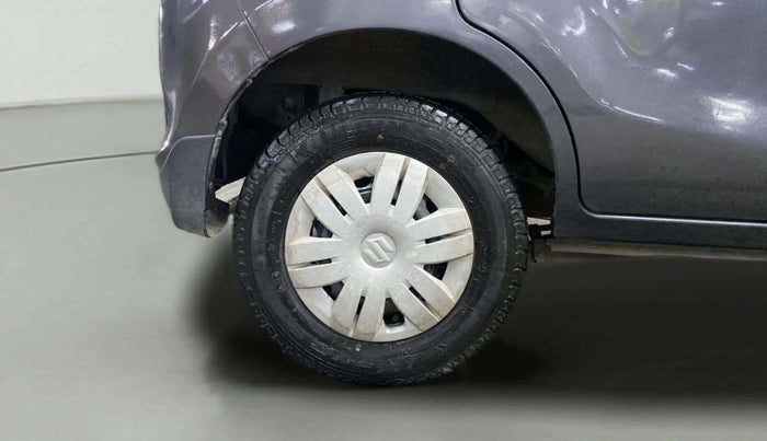 2016 Maruti Alto 800 LXI, Petrol, Manual, 12,426 km, Right Rear Wheel