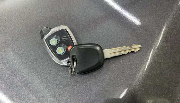 2016 Maruti Alto 800 LXI, Petrol, Manual, 12,426 km, Key Close Up