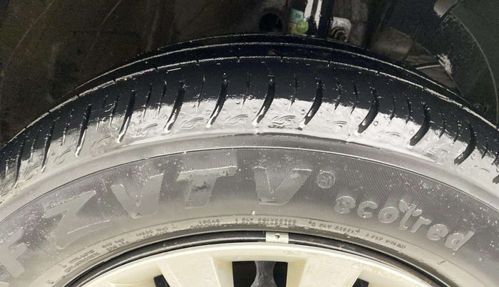 2019 Maruti Baleno DELTA PETROL 1.2, Petrol, Manual, 61,898 km, Right Front Tyre Tread