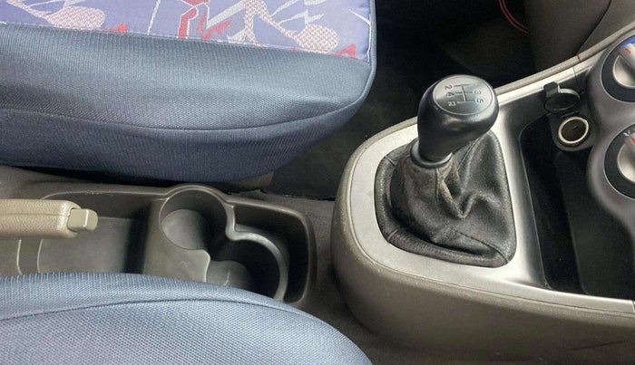 2013 Hyundai i10 MAGNA 1.2, Petrol, Manual, 86,644 km, Gear Lever