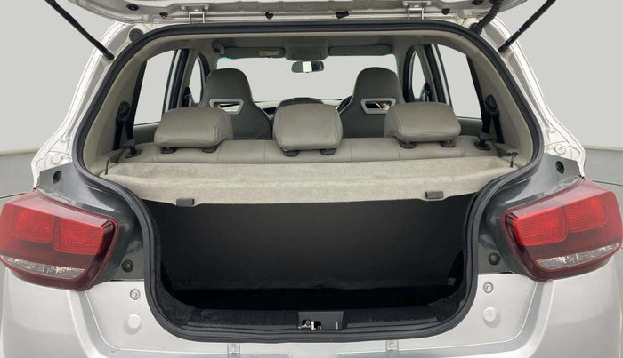 2016 Mahindra Kuv100 K8 D 6 STR, Diesel, Manual, 28,230 km, Boot Inside