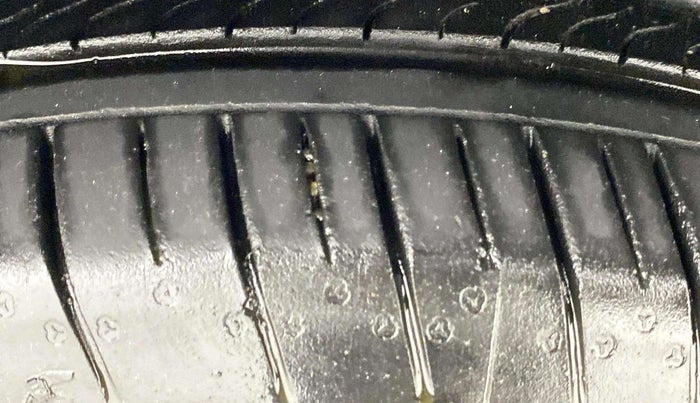 2023 Tata Tiago XT PETROL, Petrol, Manual, 19,604 km, Right Front Tyre Tread