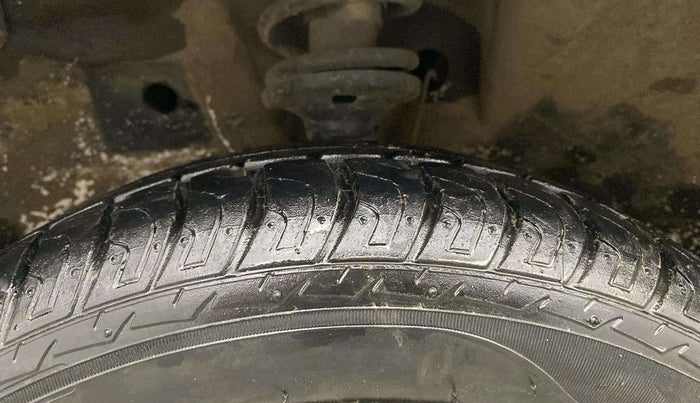 2018 Maruti Wagon R 1.0 VXI AMT, Petrol, Automatic, 27,857 km, Left Front Tyre Tread