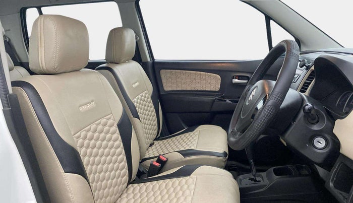 2018 Maruti Wagon R 1.0 VXI AMT, Petrol, Automatic, 27,857 km, Right Side Front Door Cabin