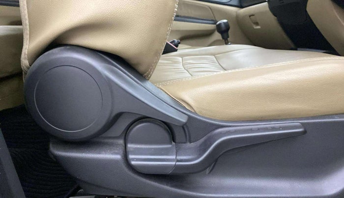 2018 Honda Amaze 1.2L I-VTEC VX, CNG, Manual, 52,660 km, Driver Side Adjustment Panel