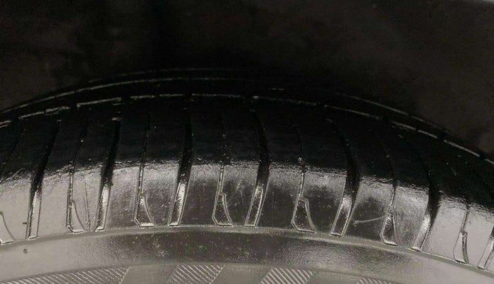 2018 Honda Amaze 1.2L I-VTEC VX, CNG, Manual, 52,660 km, Right Rear Tyre Tread