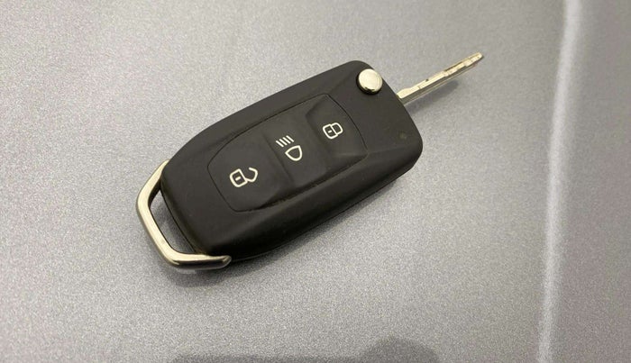 2018 Tata Tiago XZ PETROL, Petrol, Manual, 29,563 km, Key Close Up