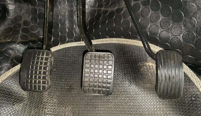 2018 Tata Tiago XZ PETROL, Petrol, Manual, 29,563 km, Pedals