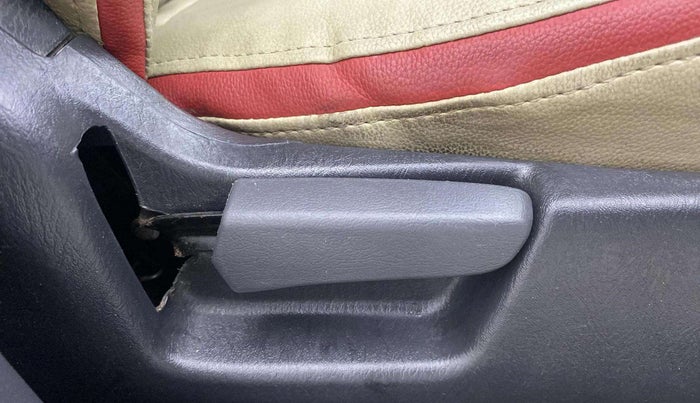 2015 Maruti Alto K10 VXI, Petrol, Manual, 42,613 km, Driver Side Adjustment Panel