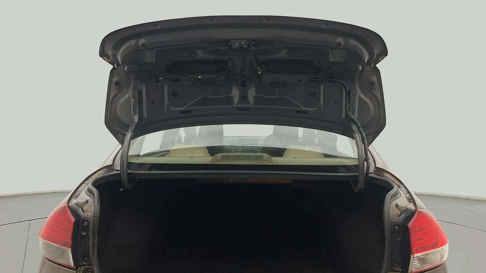 Boot-Open-Top-Half-View-43