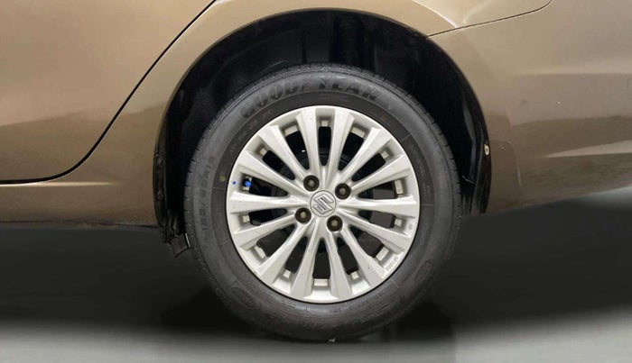 2015 Maruti Ciaz ZDI SHVS, Diesel, Manual, 97,862 km, Left Rear Wheel