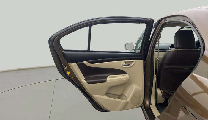 2015 Maruti Ciaz ZDI SHVS, Diesel, Manual, 97,862 km, LHS Rear Door