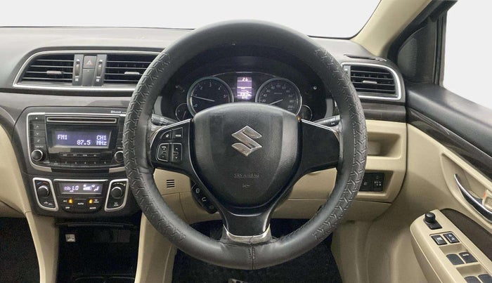 2015 Maruti Ciaz ZDI SHVS, Diesel, Manual, 97,862 km, Steering Wheel Close Up