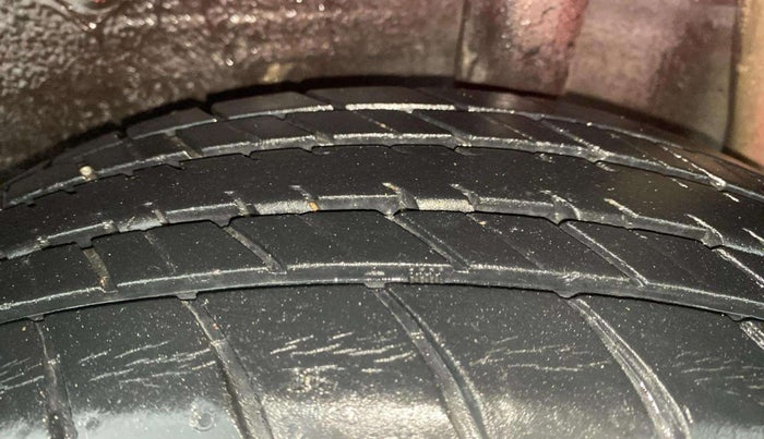 2015 Maruti Celerio VXI AMT, Petrol, Automatic, 62,979 km, Left Rear Tyre Tread