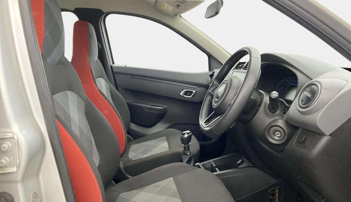2020 Renault Kwid RXT 1.0, Petrol, Manual, 49,830 km, Right Side Front Door Cabin