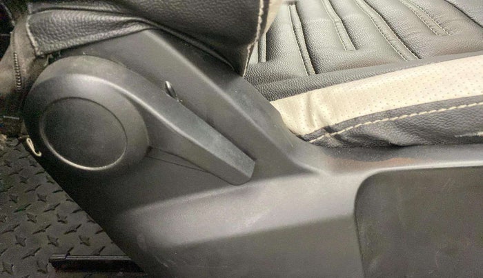 2023 Tata PUNCH PURE MT, Petrol, Manual, 70,243 km, Driver Side Adjustment Panel