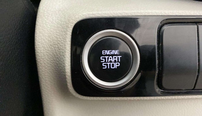 2020 KIA SONET HTX 1.0 IMT, Petrol, Manual, 27,517 km, Keyless Start/ Stop Button