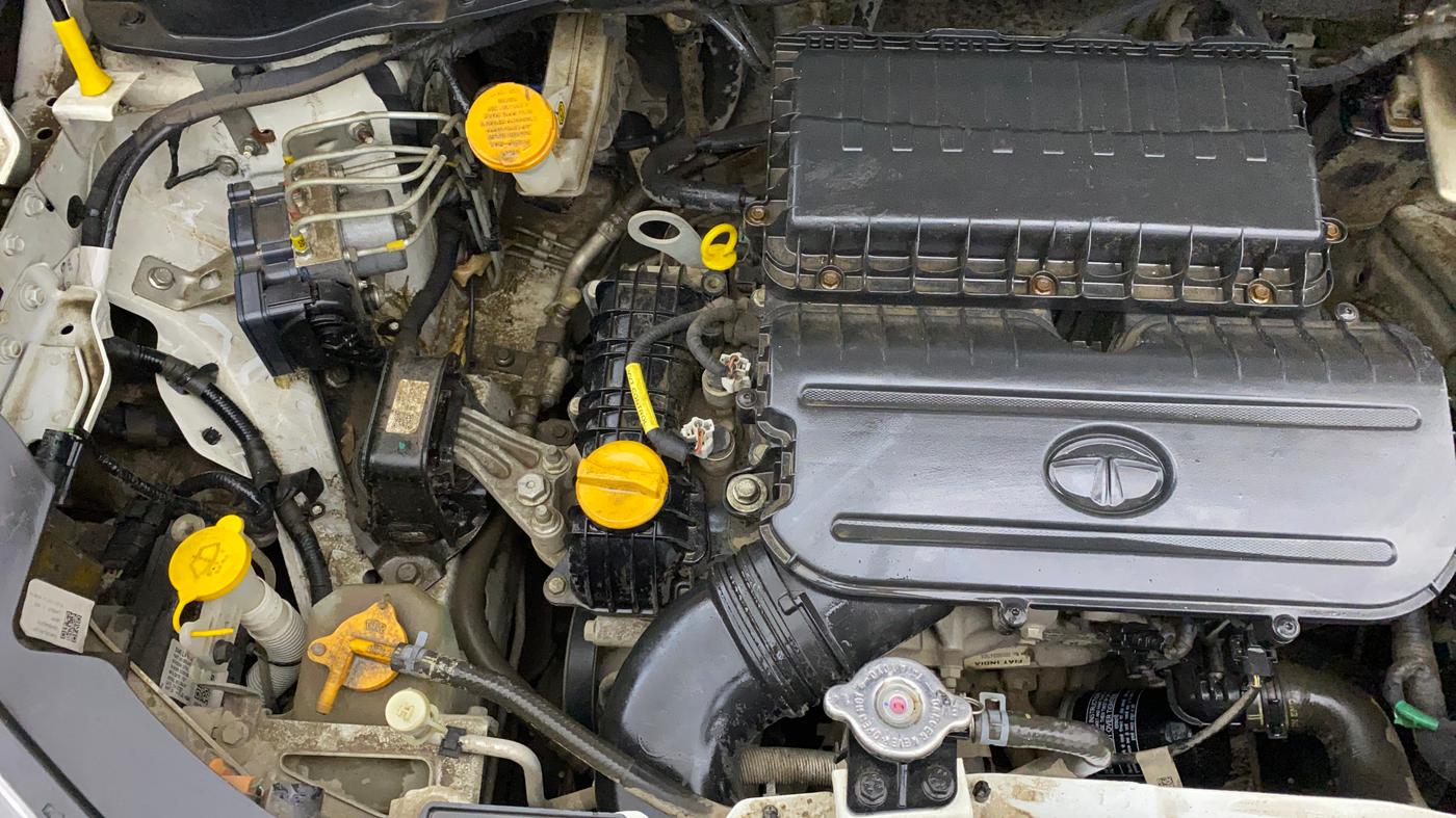 2022 Tata PUNCH ACCOMPLISHED MT, Petrol, Manual, 76,055 km, Engine View - Right