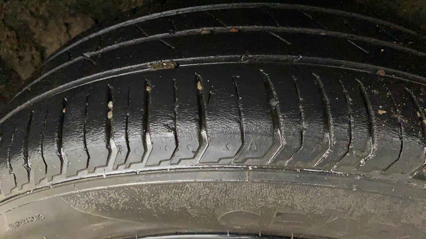 2022 Tata PUNCH ACCOMPLISHED MT, Petrol, Manual, 76,055 km, Left Rear Tyre Tread