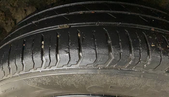 2022 Tata PUNCH ACCOMPLISHED MT, Petrol, Manual, 76,055 km, Left Rear Tyre Tread