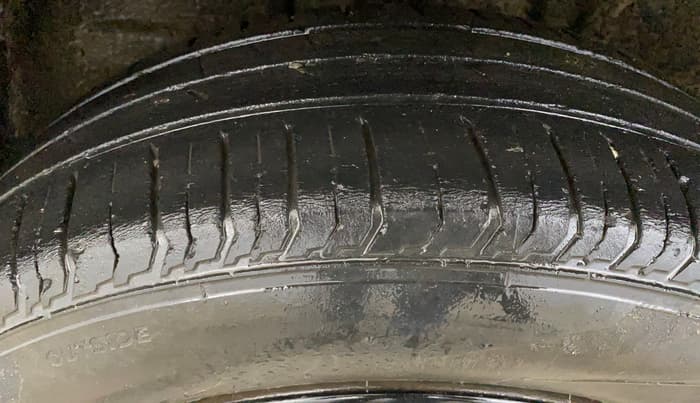 2022 Tata PUNCH ACCOMPLISHED MT, Petrol, Manual, 76,055 km, Right Rear Tyre Tread