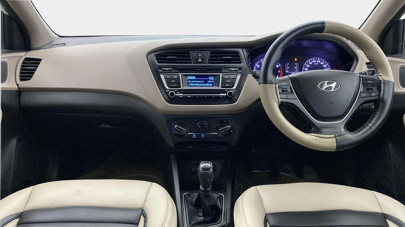 2014 Hyundai Elite i20 MAGNA 1.2, Petrol, Manual, 75,148 km, Dashboard
