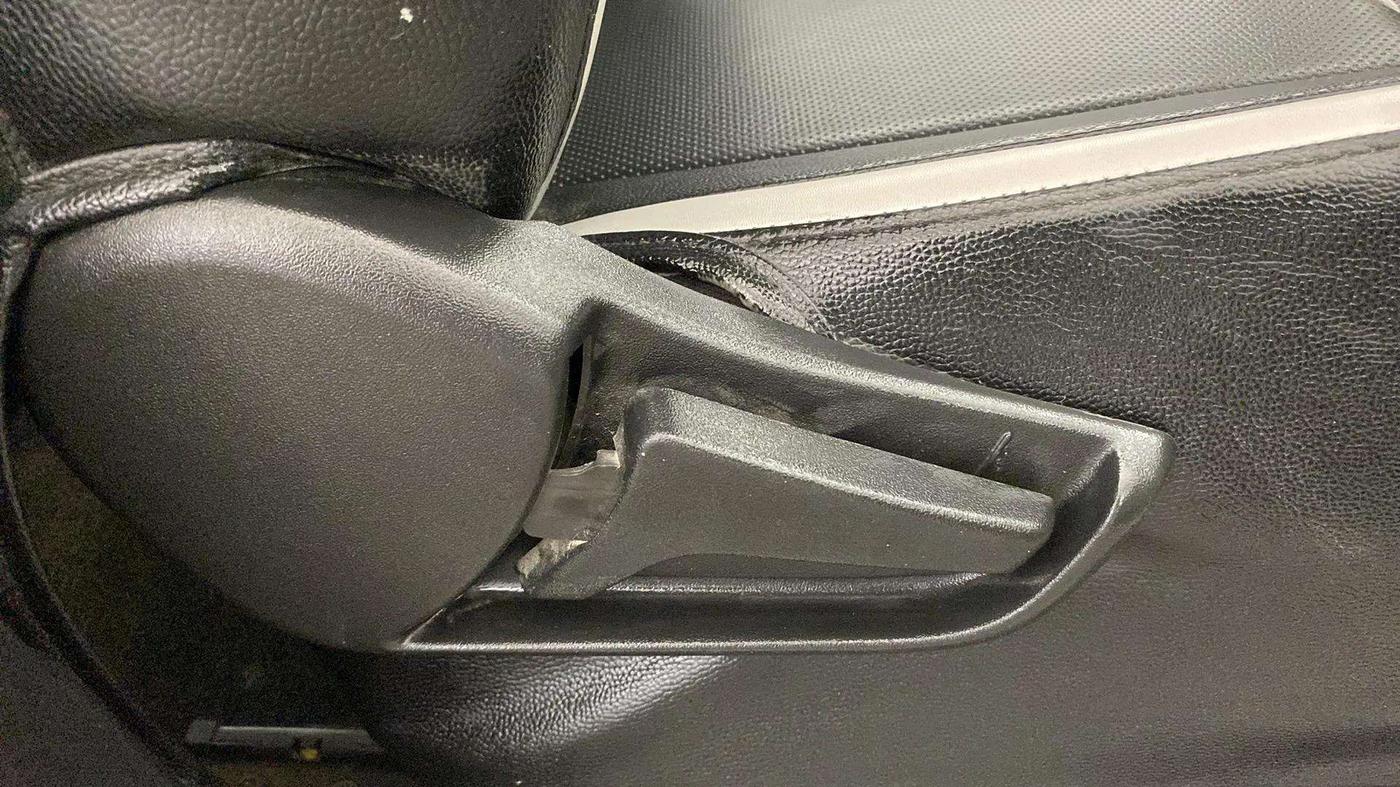 2021 Maruti S PRESSO VXI+, Petrol, Manual, 15,107 km, Driver Side Adjustment Panel