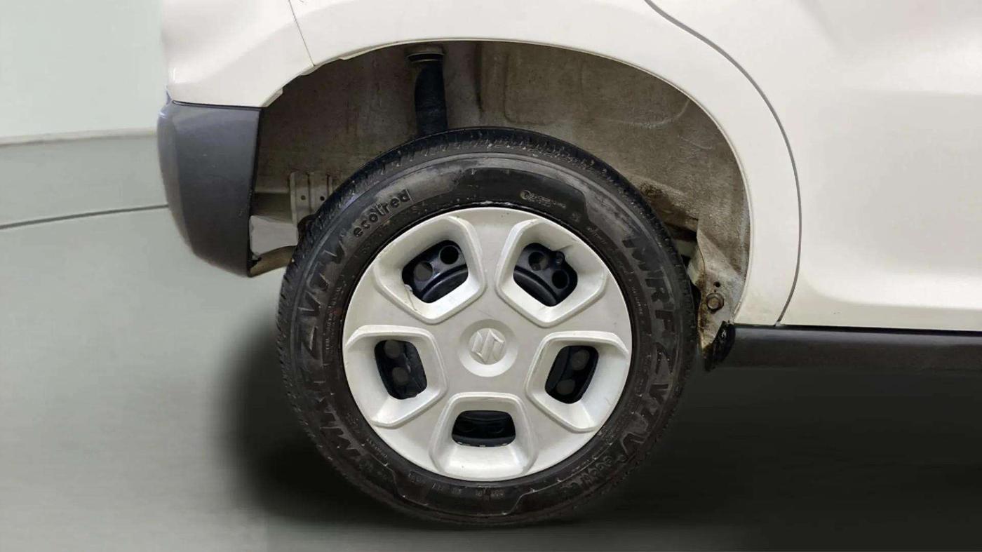 2021 Maruti S PRESSO VXI+, Petrol, Manual, 15,107 km, Right Rear Wheel