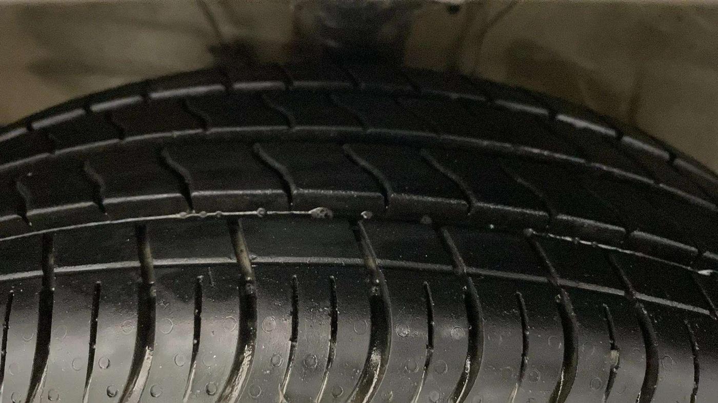 2021 Maruti S PRESSO VXI+, Petrol, Manual, 15,107 km, Left Front Tyre Tread