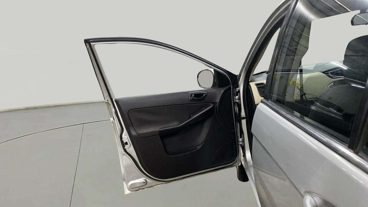 2014 Tata Zest XMS PETROL, Petrol, Manual, 89,993 km, LHS Front Door