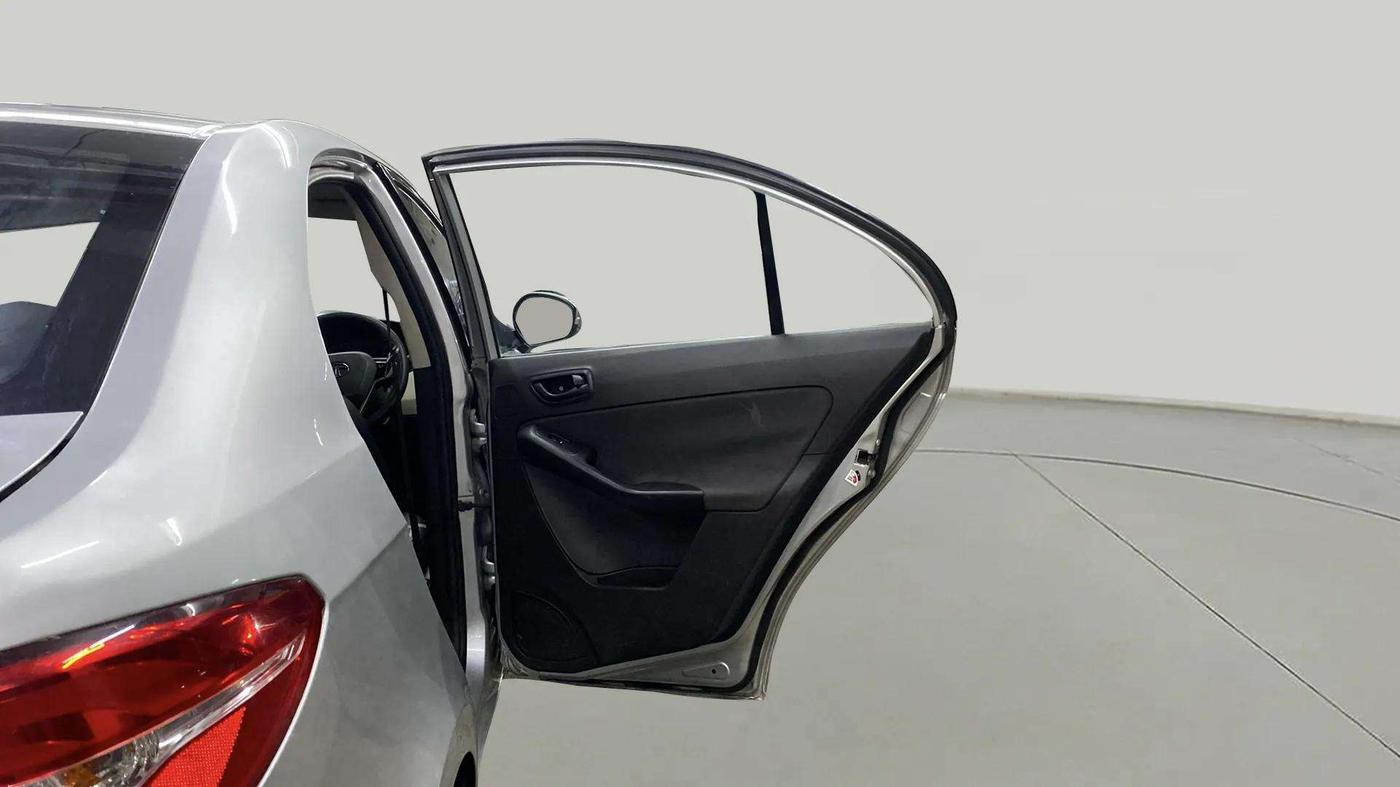 2014 Tata Zest XMS PETROL, Petrol, Manual, 89,993 km, RHS Rear Door