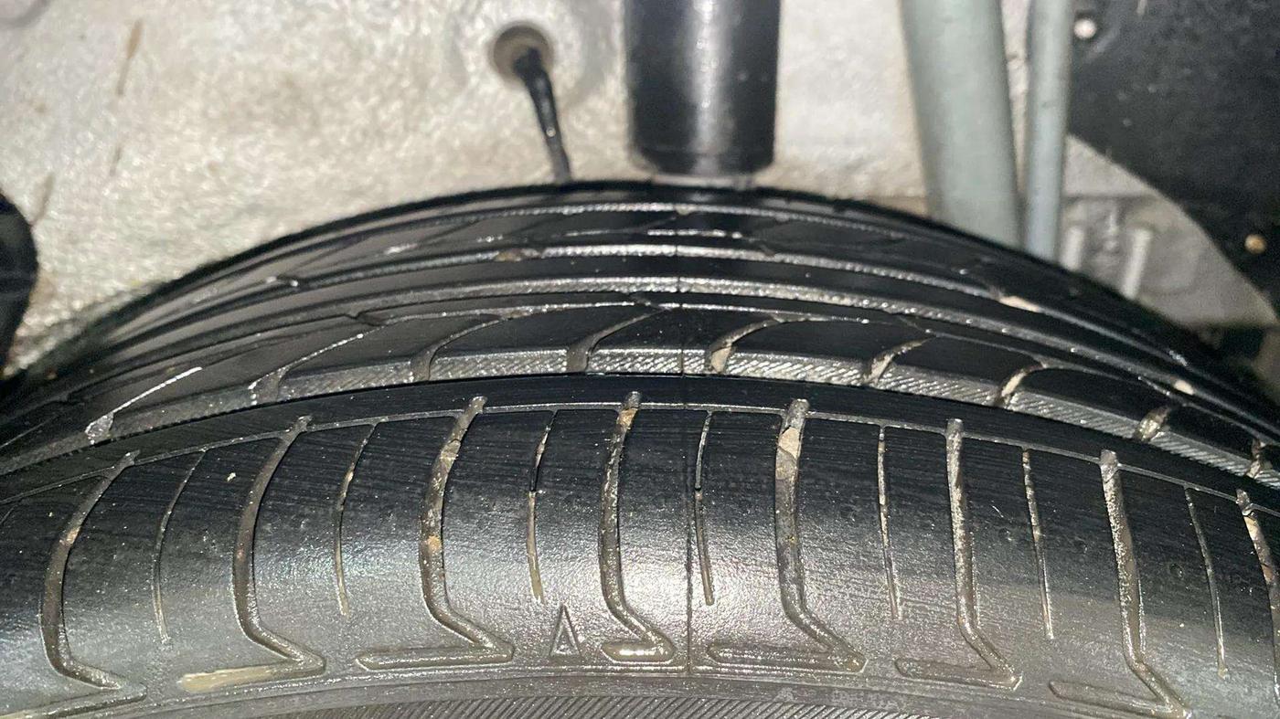 2014 Tata Zest XMS PETROL, Petrol, Manual, 89,993 km, Left Rear Tyre Tread