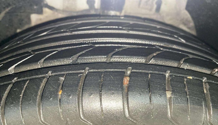 2014 Tata Zest XMS PETROL, Petrol, Manual, 89,992 km, Left Front Tyre Tread