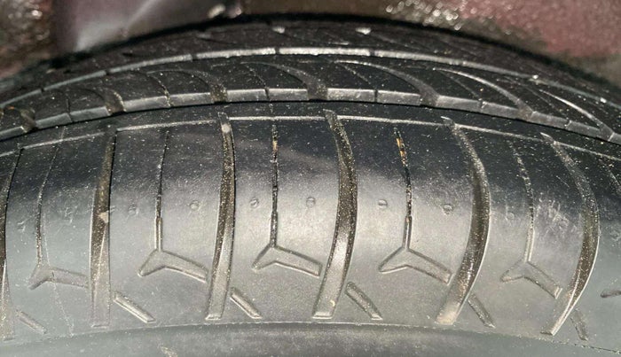 2015 Hyundai i10 SPORTZ 1.1, Petrol, Manual, 56,221 km, Left Rear Tyre Tread