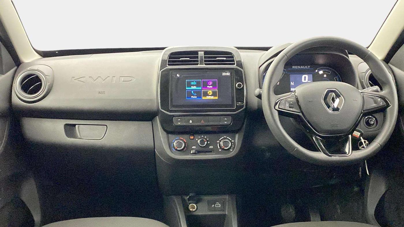 2024 Renault Kwid RXT 1.0 AMT, Petrol, Automatic, 817 km, Dashboard