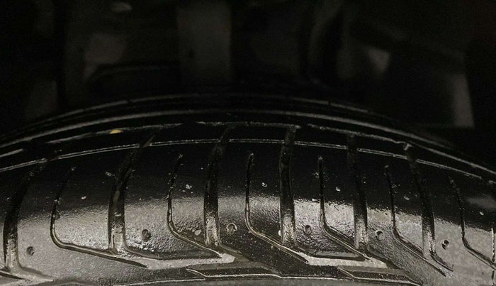 2022 Tata NEXON XZ PLUS PETROL, Petrol, Manual, 20,039 km, Right Front Tyre Tread