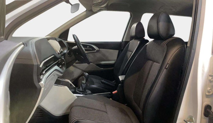 2022 KIA CARENS PRESTIGE PLUS 1.4 PETROL 7 STR, Petrol, Manual, 11,525 km, Right Side Front Door Cabin