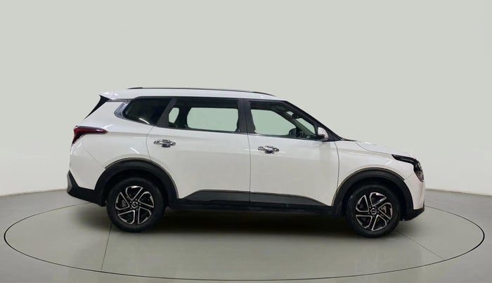 2022 KIA CARENS PRESTIGE PLUS 1.4 PETROL 7 STR, Petrol, Manual, 11,525 km, Right Side View