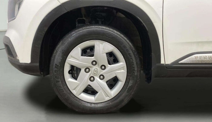 2021 Hyundai VENUE S 1.2, Petrol, Manual, 35,198 km, Left Front Wheel